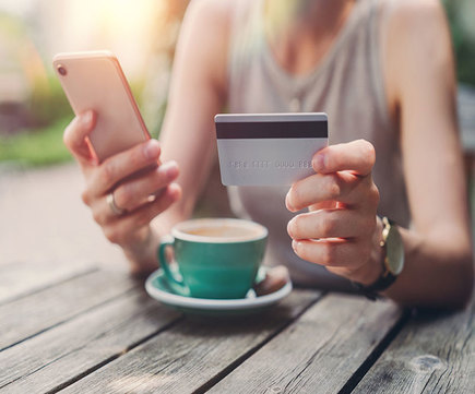 Thẻ tín dụng quốc tế là gì? Những điều cần biết khi làm thẻ