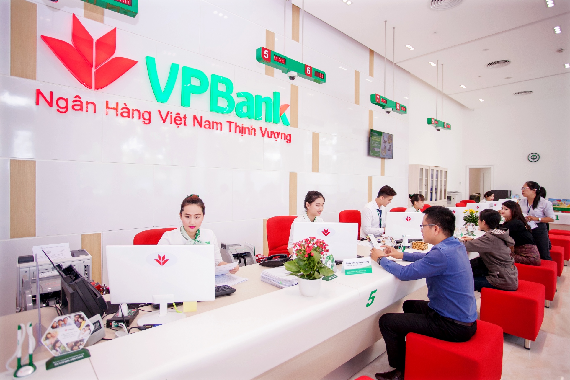 https://www.vpbank.com.vn/sites/default/files/pictures/quay_re.jpg